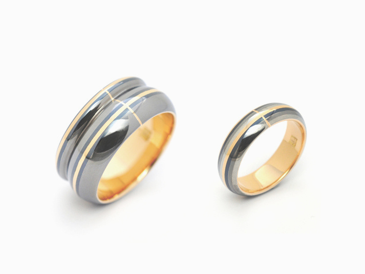 Flowシリーズ 素材；K18イエローゴールド、並四分一、赤銅｜ 結婚指輪